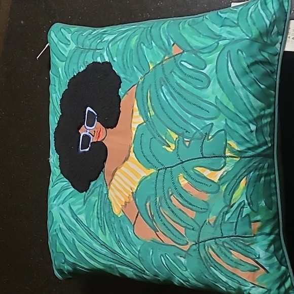 🖤Decorative Pillow - Picture 4 of 7